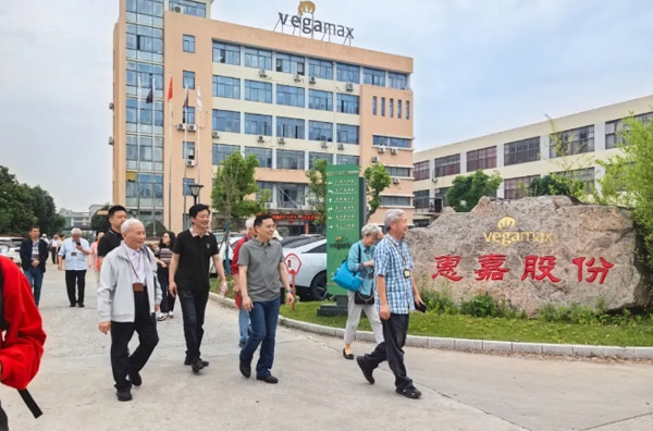 校企联动——浙江大学关工委莅临真人游戏股份考察调研